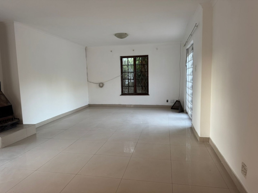 To Let 3 Bedroom Property for Rent in Table View Western Cape